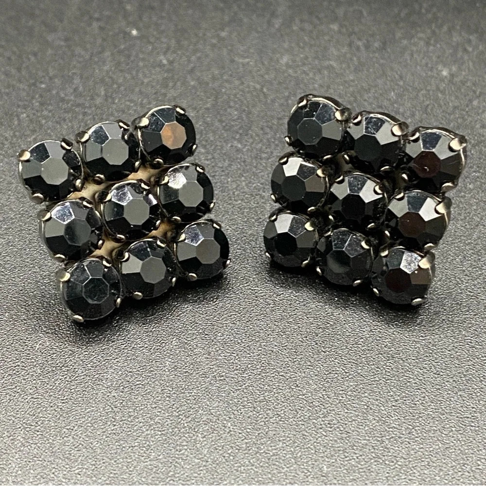 Vintage Black Faceted Jet Bead Clip On Earrings